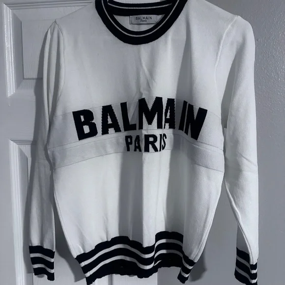 Sweaters - Picture 3 of 11